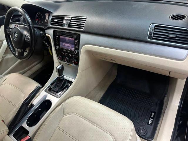 2013 Volkswagen Passat 2.5L SE