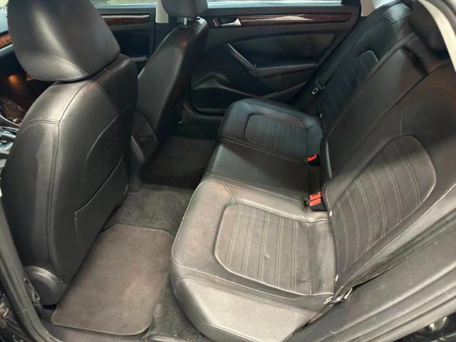 2012 Volkswagen Passat 2.5L SEL