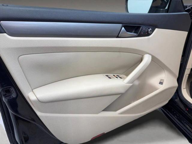 2015 Volkswagen Passat 1.8T SE