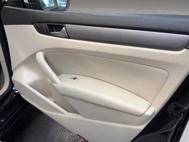 2015 Volkswagen Passat 1.8T SE