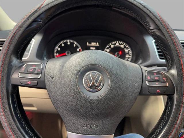 2015 Volkswagen Passat 1.8T SE