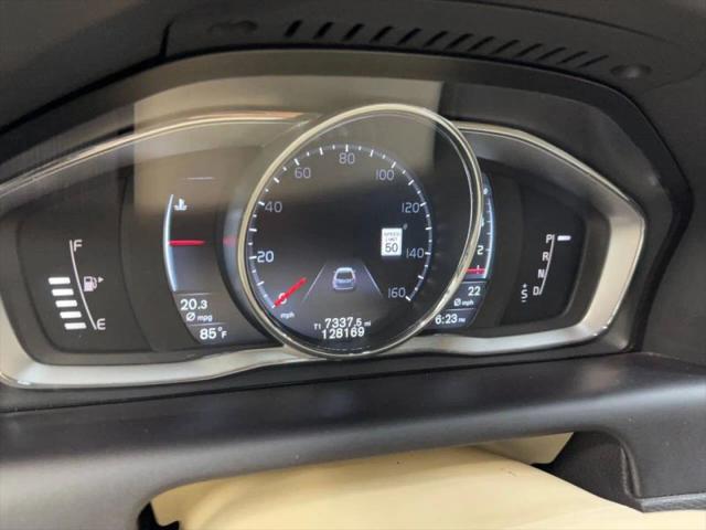 2016 Volvo XC60 T6 Drive-E Platinum