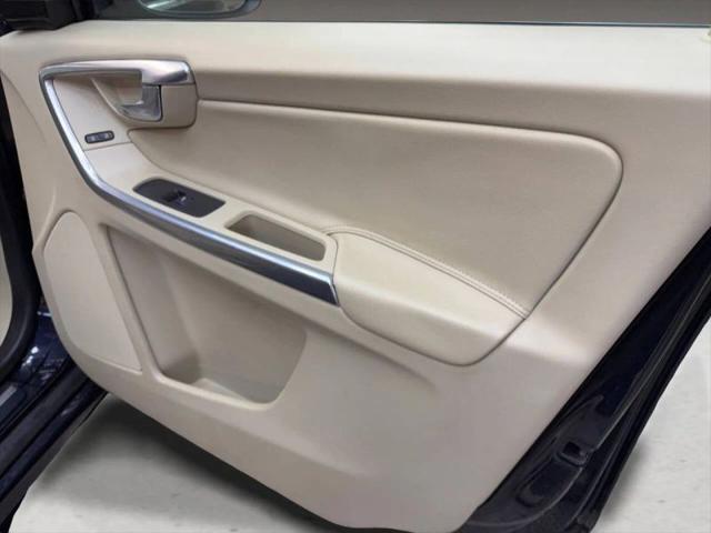 2016 Volvo XC60 T6 Drive-E Platinum