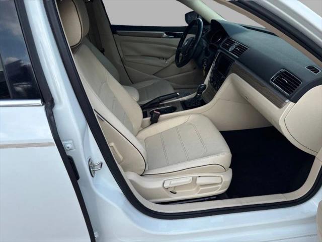 2016 Volkswagen Passat 1.8T SE