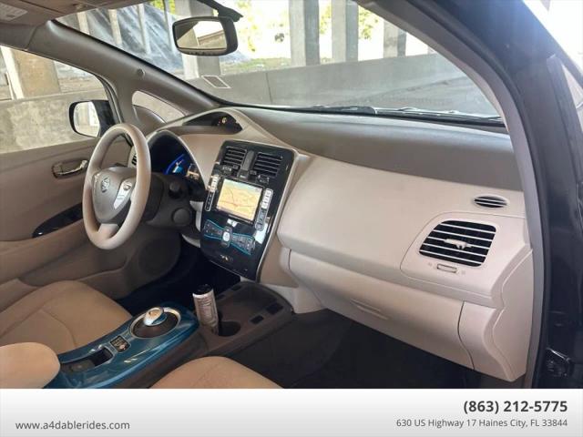 2011 Nissan LEAF SL