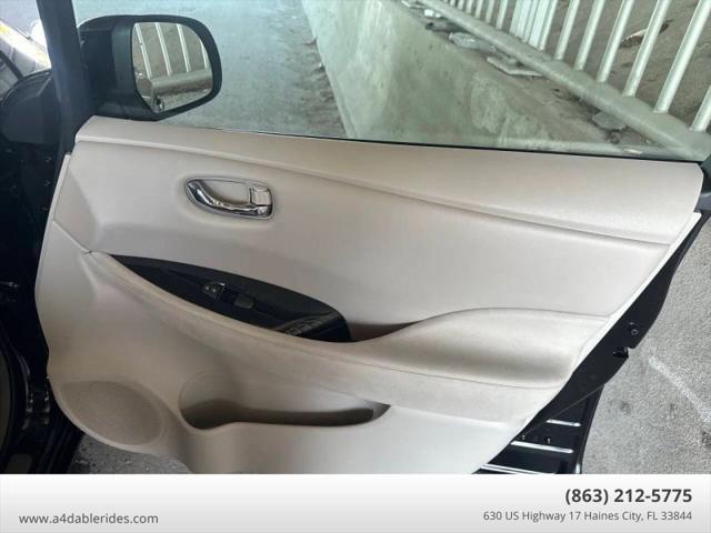 2011 Nissan LEAF SL