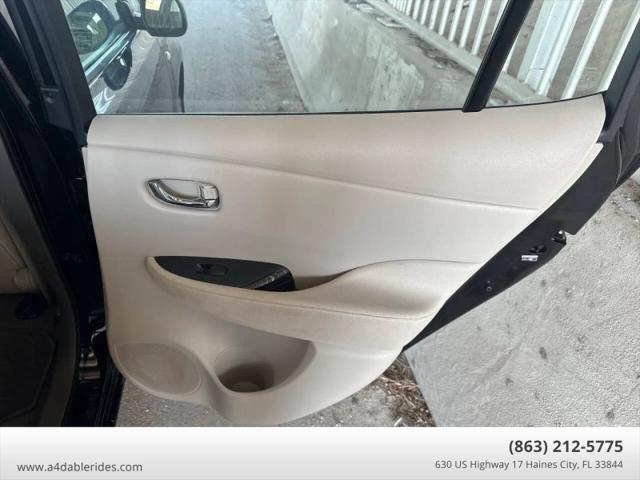 2011 Nissan LEAF SL
