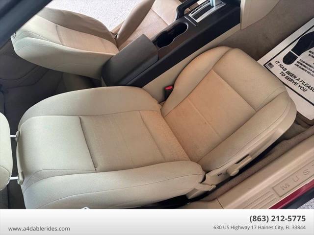 2005 Ford Mustang Deluxe