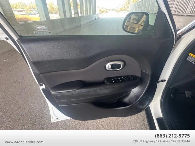 2016 Kia Soul Base