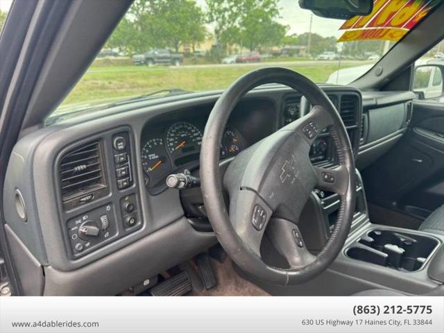 2003 Chevrolet Avalanche Base