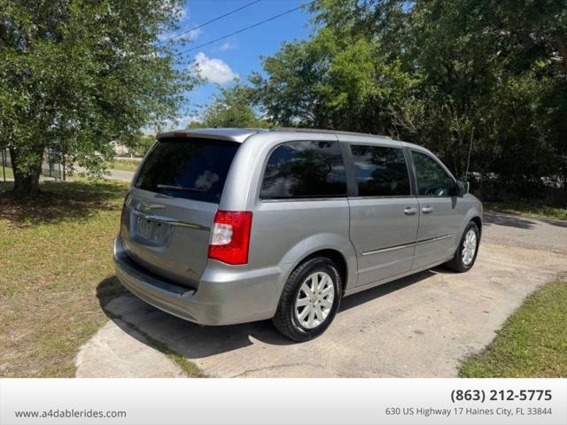 2016 Chrysler Town & Country Touring