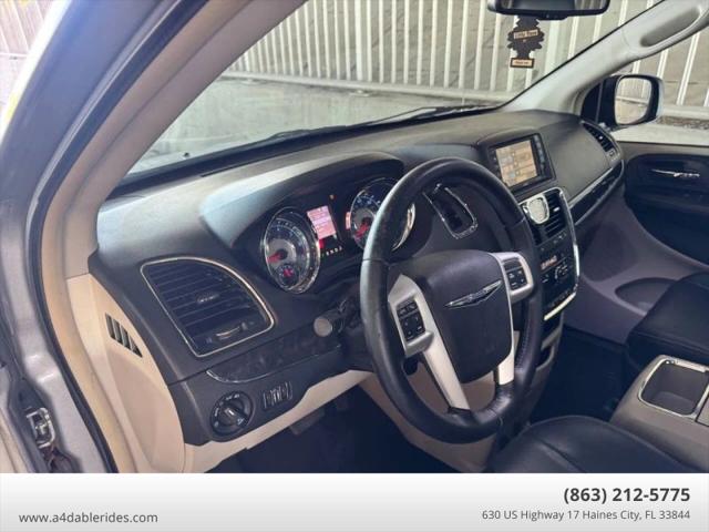 2016 Chrysler Town & Country Touring