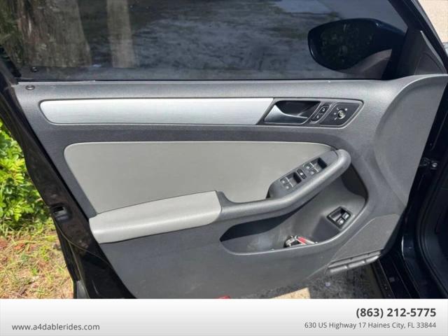 2013 Volkswagen Jetta SEL Premium