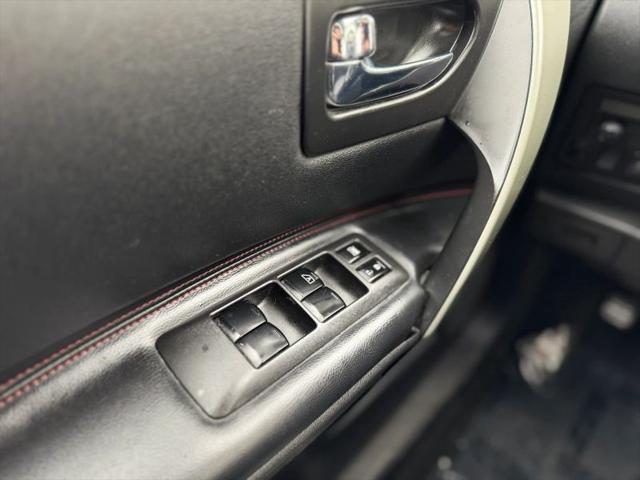 2011 Nissan Rogue SV