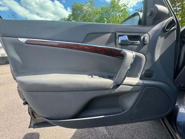 2010 Lincoln MKZ Base
