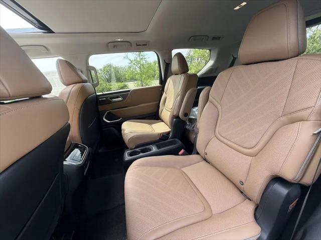 2026 INFINITI QX80 LUXE AWD