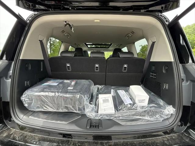 2026 INFINITI QX80 LUXE AWD