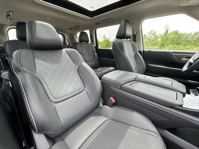 2026 INFINITI QX80 LUXE AWD