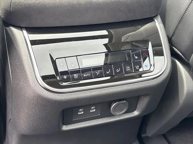 2026 INFINITI QX80 LUXE AWD