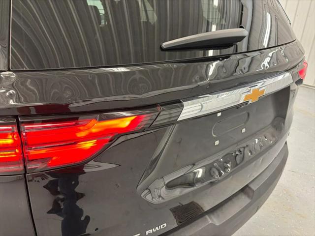 2023 Chevrolet Traverse AWD LT Leather