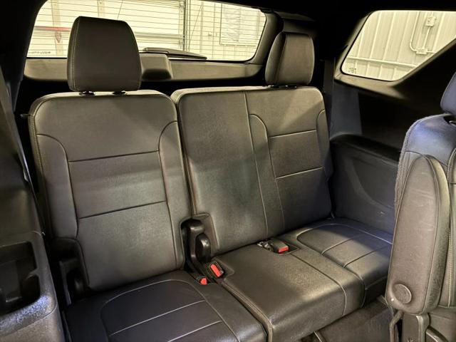 2023 Chevrolet Traverse AWD LT Leather
