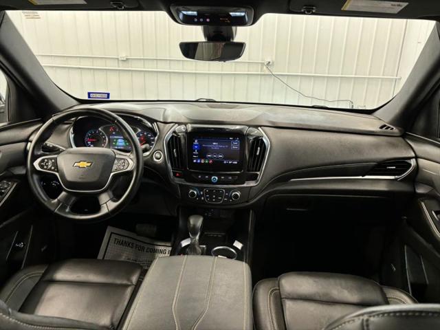 2023 Chevrolet Traverse AWD LT Leather