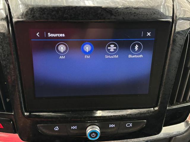 2023 Chevrolet Traverse AWD LT Leather