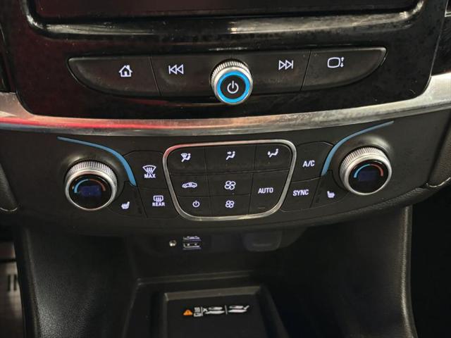2023 Chevrolet Traverse AWD LT Leather