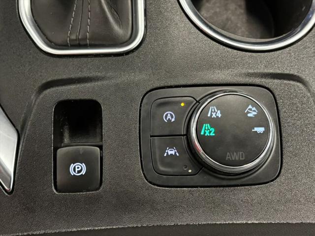 2023 Chevrolet Traverse AWD LT Leather