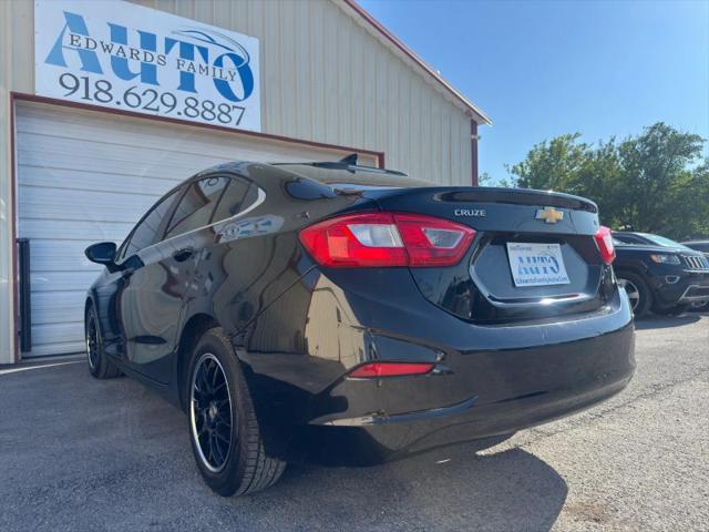 2017 Chevrolet Cruze LT Auto