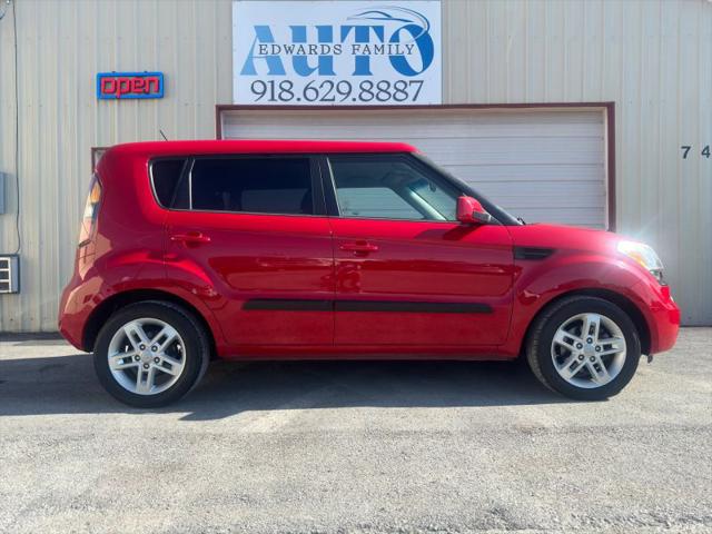 2011 Kia Soul +