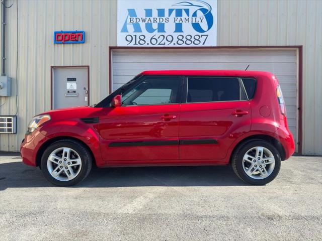 2011 Kia Soul +