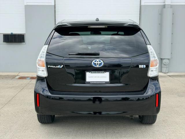 2012 Toyota Prius v Two