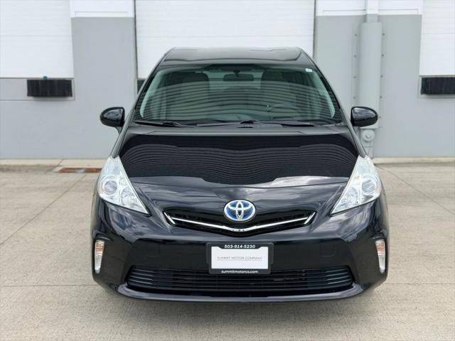 2012 Toyota Prius v Two