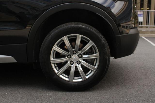2023 Cadillac XT4 AWD Premium Luxury
