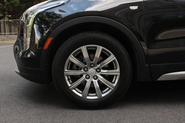 2023 Cadillac XT4 AWD Premium Luxury