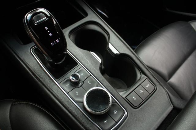2023 Cadillac XT4 AWD Premium Luxury