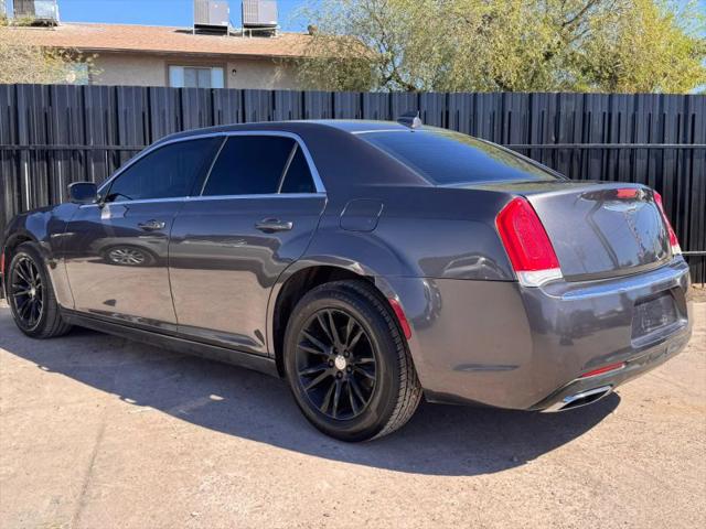 2016 Chrysler 300 Limited