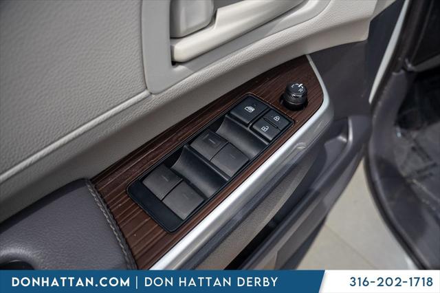 2022 Toyota Sienna LE