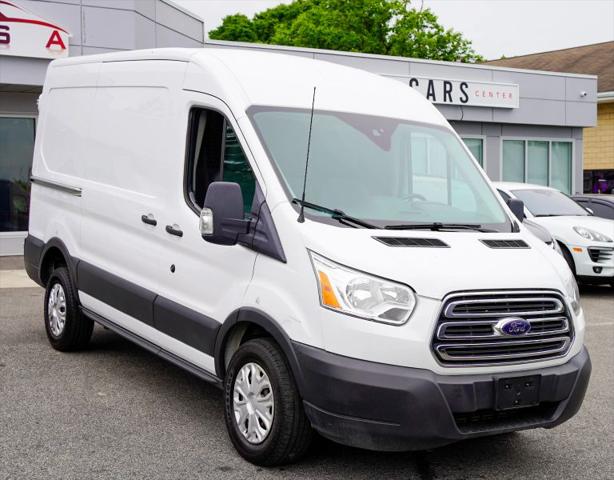 2018 Ford Transit Medium Roof w/Sliding Side Door w/RWB
