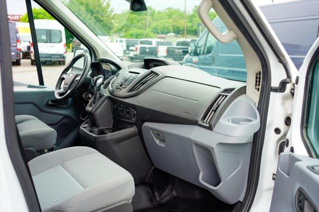 2018 Ford Transit Medium Roof w/Sliding Side Door w/RWB