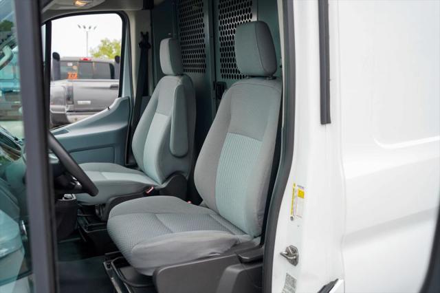 2018 Ford Transit Medium Roof w/Sliding Side Door w/RWB
