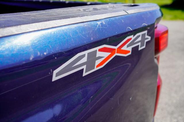 2020 Chevrolet Silverado 2500HD 4WD Crew Cab Standard Bed Custom