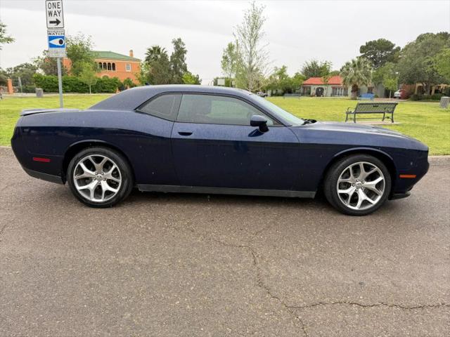 2016 Dodge Challenger SXT Plus
