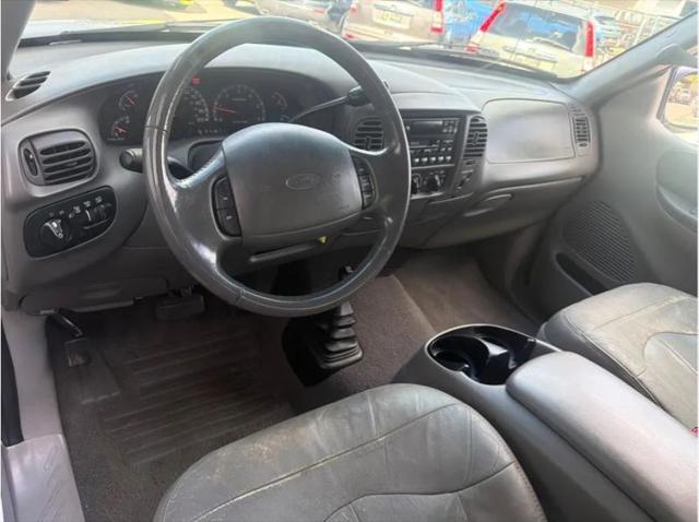 1999 Ford F-150 Base