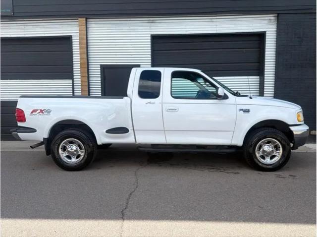 1999 Ford F-150 Base