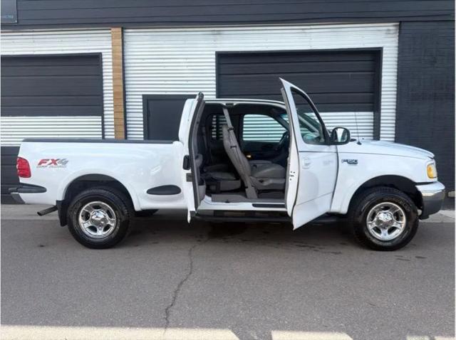 1999 Ford F-150 Base