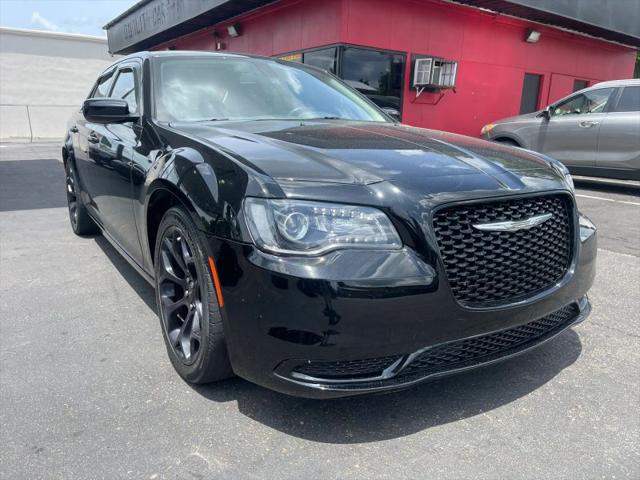 2019 Chrysler 300 Touring