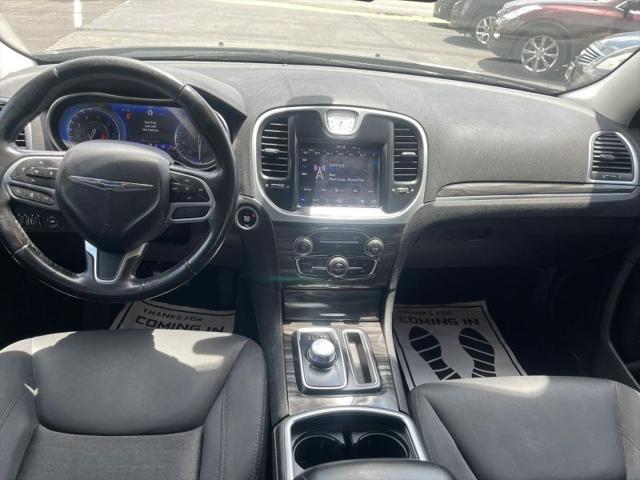 2019 Chrysler 300 Touring