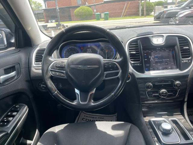 2019 Chrysler 300 Touring